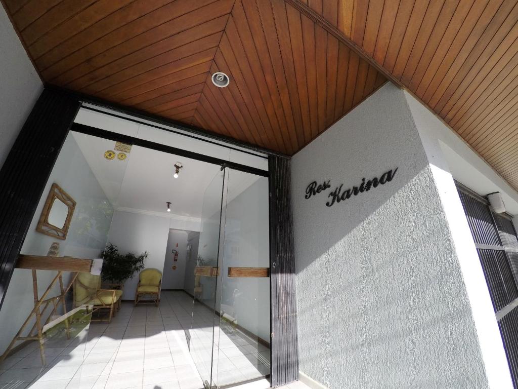 Ed Karine Praia de Bombas room 2